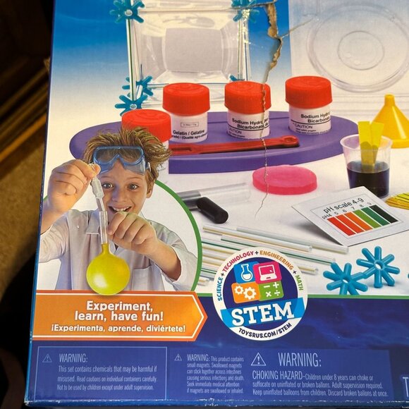 Edu-Science Lab Intro Chemistry STEM Kit Toys R Us READ Sealed 90+ Experiments - Picture 2 of 15